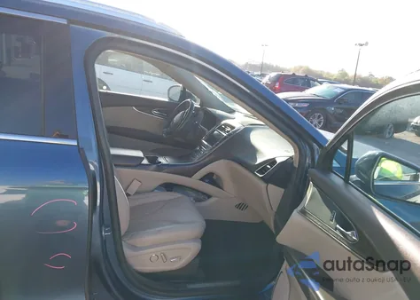 2019 Lincoln Nautilus Select z USA, uszkodzony, nr VIN 2LMPJ8K98KBL28404